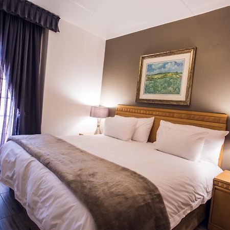 Airport Inn And Suites Edenvale Eksteriør billede